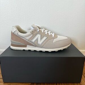 New Balance Classics, unworn
